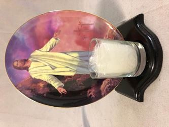 8.5" Risen Christ Oval Plate with Stand and Votive | CATHOLIC CLOSEOUT