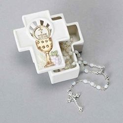 First Communion Cross Keepsake Box 3 inch 1st Communion rosary box made of porcelain. Rosary shown is not included. Could also be used to hold jewelry.?  ?