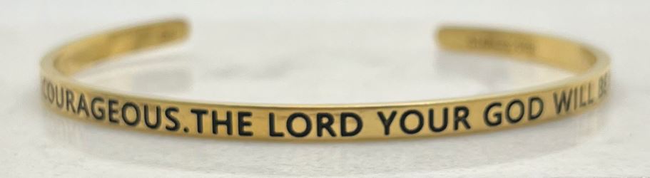 Joshua 1:9 Be Strong and Courageous Blessing Band, Gold