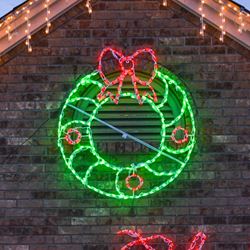 LED Lighted Christmas Wreath