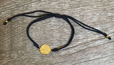Simple Blessing Bracelet with One Goldtone Medal, Assorted Thread Colors Available