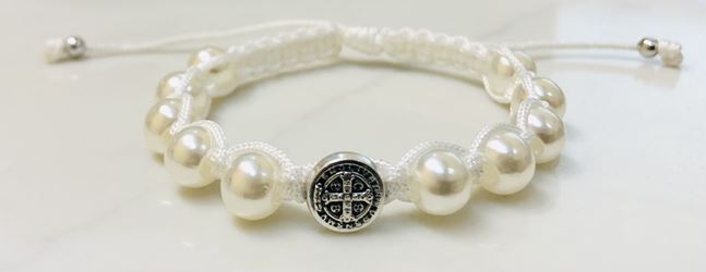 Swarovski Pearl St. Benedict Bracelet, White Thread Silver Bead